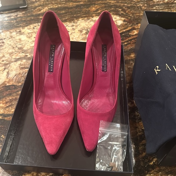 Ralph Lauren Heels size 7 - Picture 5 of 11